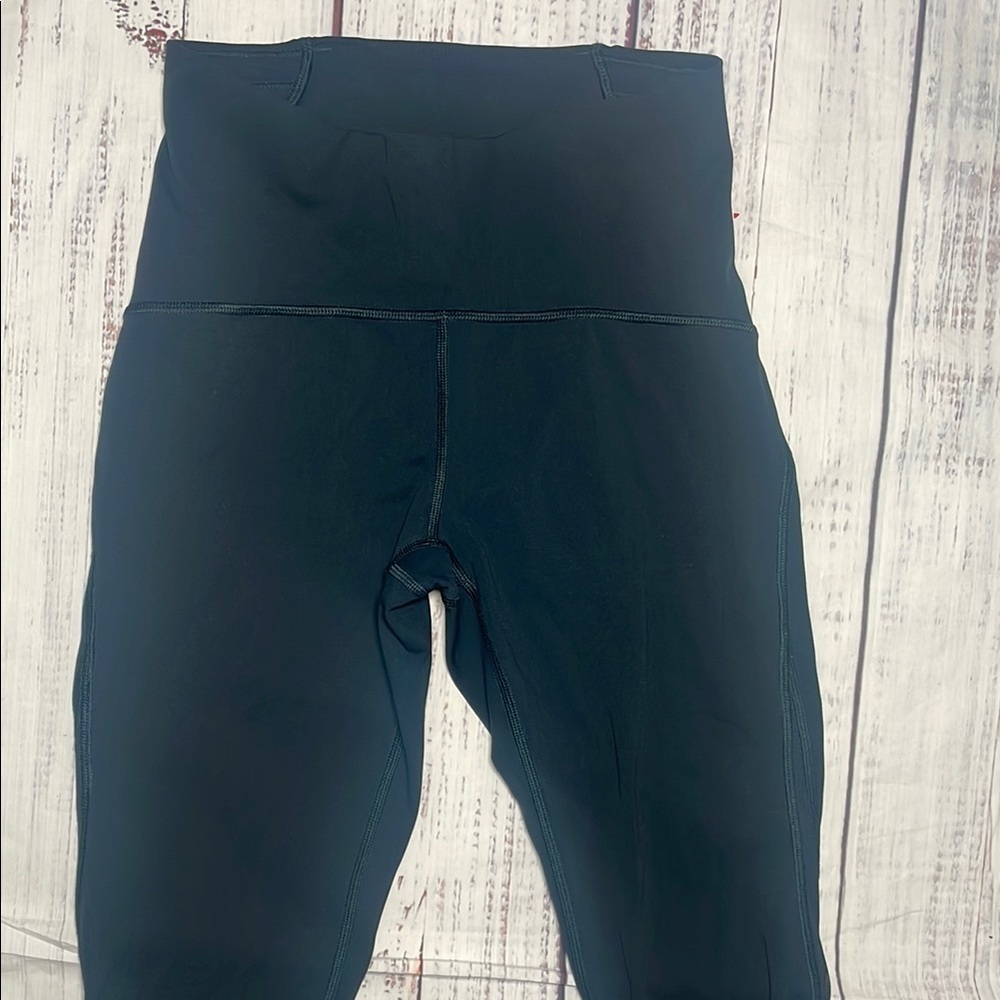 Lululemon Athletica Black Leggings for Versatile Comfort - Picture 3 of 7